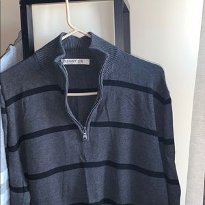 A sweater men’s long sleeves